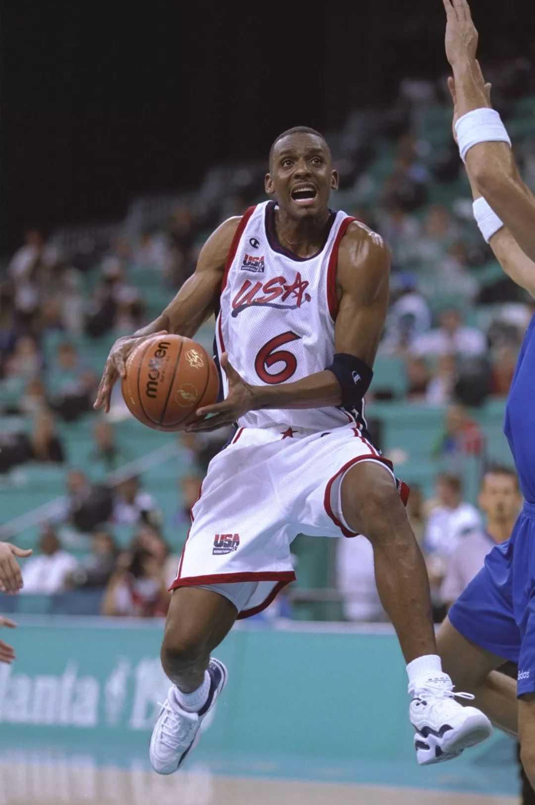 flight 96,很大程度上便是由于它将伴随penny hardaway正在万众瞩目的