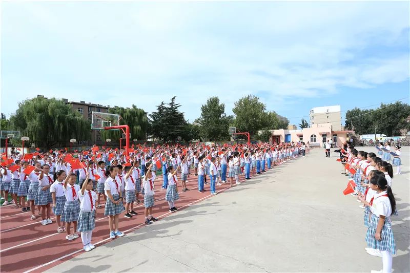 青岛遵义路小学图片