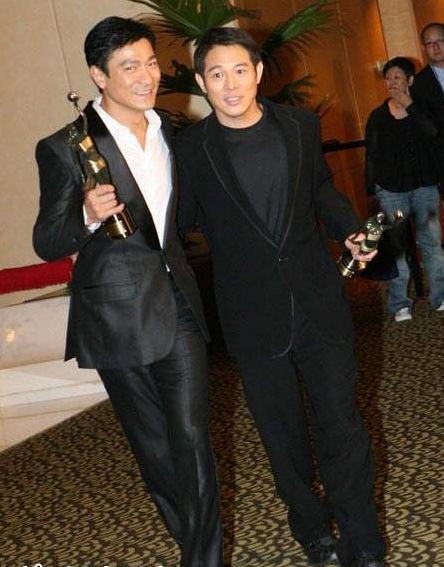 李连杰帮女儿问刘德华要签名刘德华一个举动让李连杰感激一辈子