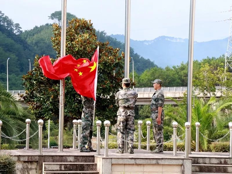 风采展示精彩尤溪七中新生军训场面十分壮观