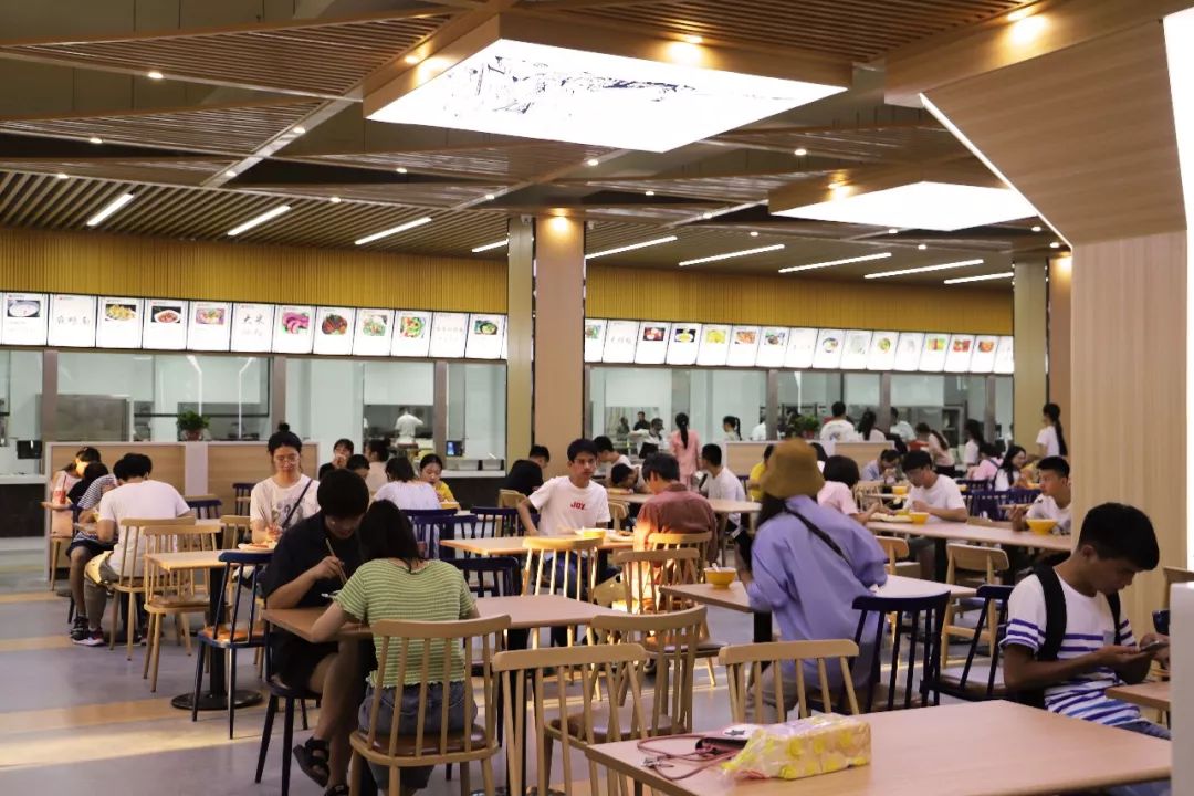 云南师范大学 食堂图片