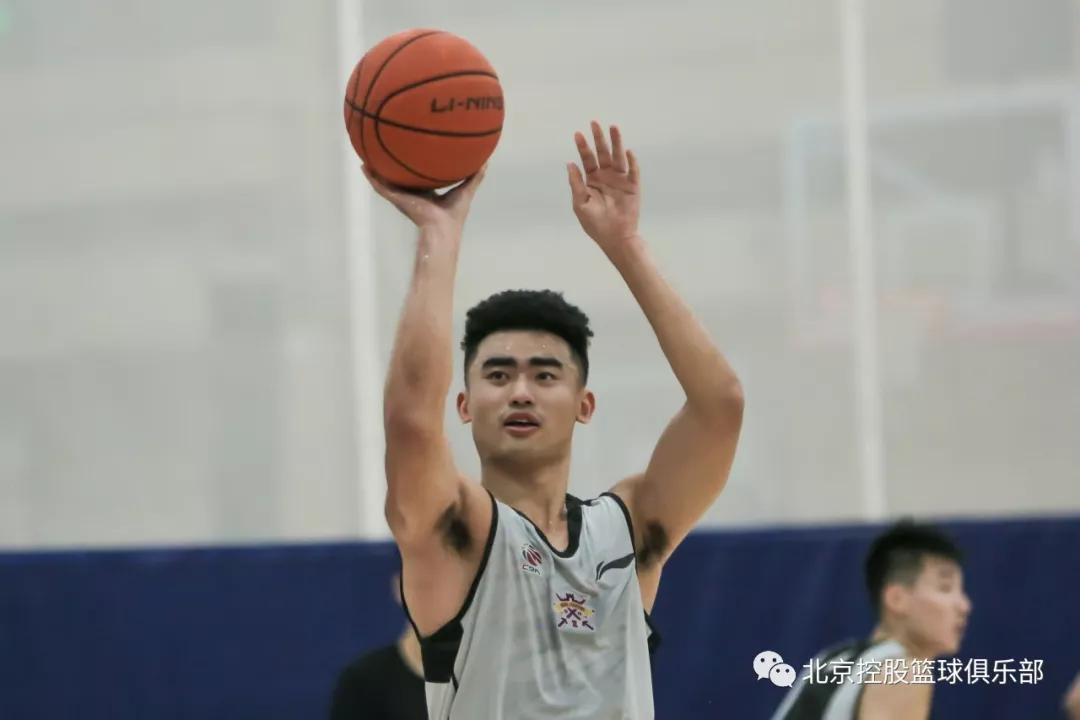 北控男篮官宣高尚加盟 休赛期连签五猛将