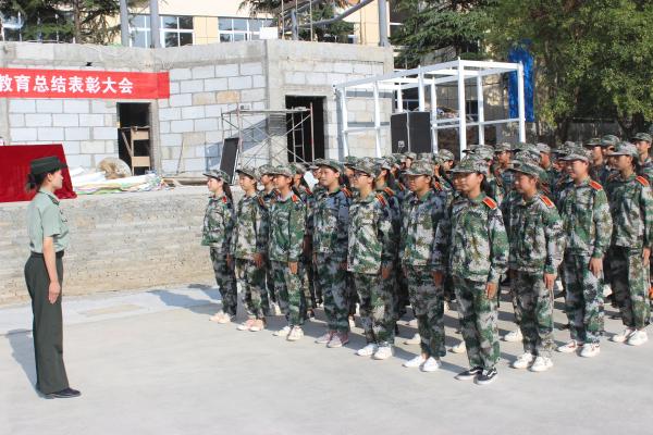 河南南阳南阳市彭雪枫少年军校全面开展军训活动