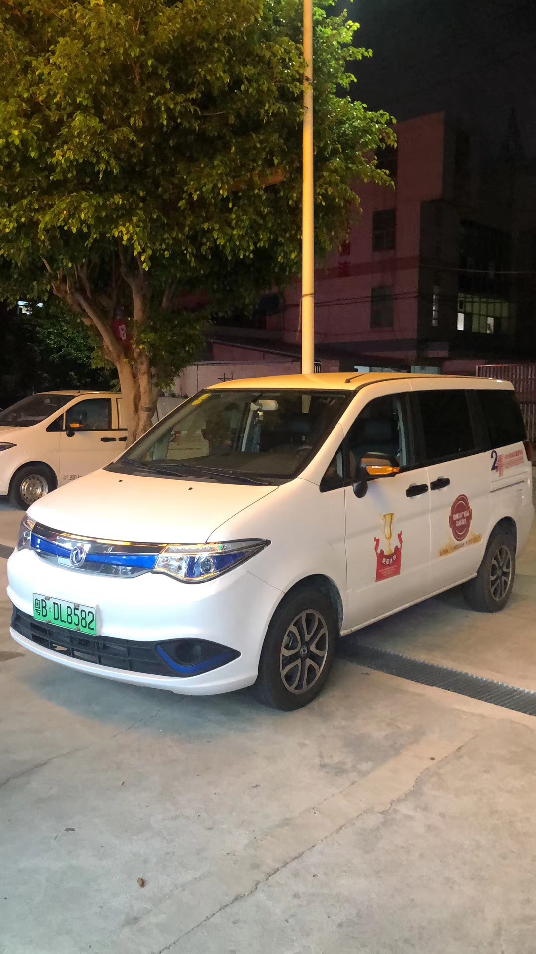 新能源电动面包车 出租出售 包深圳牌照 新能源绿牌面包车续航久首付