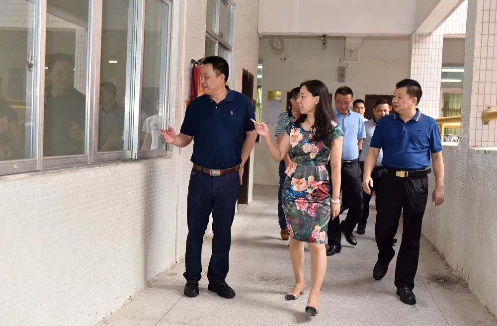 动态蔡桂君副市长带队检查新学期开学工作