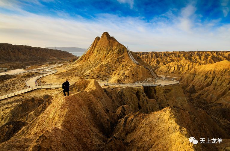 特色小镇龙羊峡特色小镇向您敞开怀抱