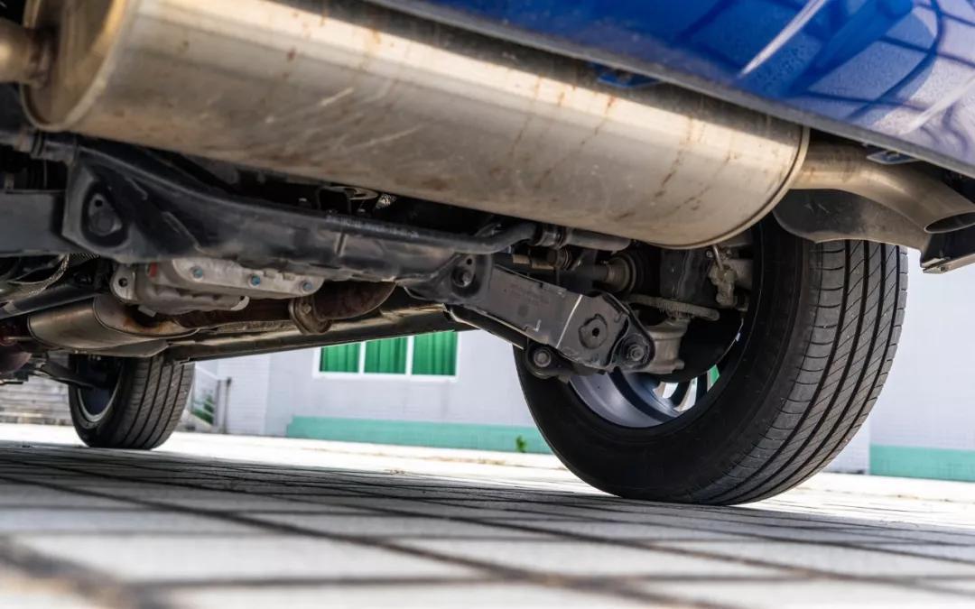 连特斯拉modelx车主都来搭讪哈弗f7x真的抢眼快车体验102