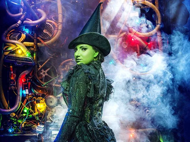 《defying gravity》