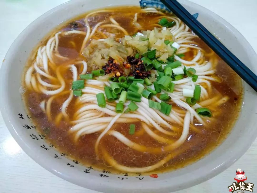 一家面馆肯定有他的姓名一碗招牌老汤面是必不可少