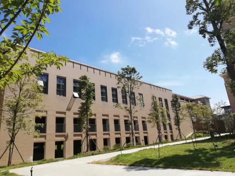 南平一中武夷新区初中部今天正式开学啦