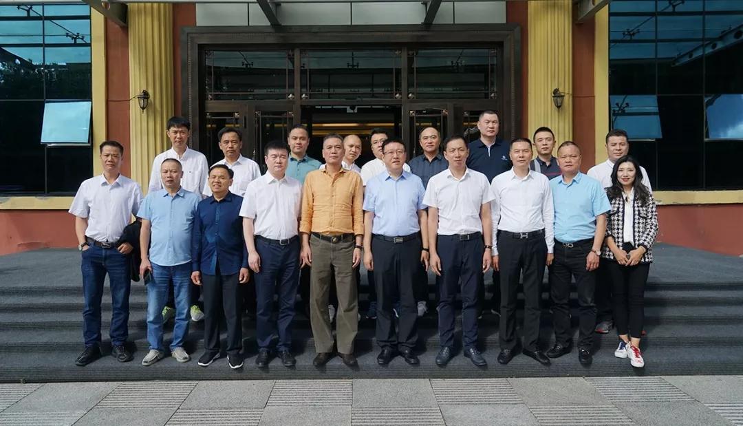 黑龙江省福建总商会项目考察代表团赴五常市寻找商机