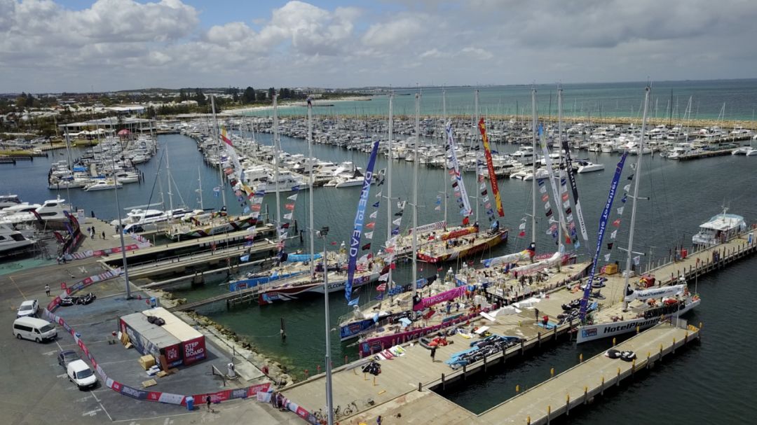 三亚号伦敦扬帆起航再次开启新赛季环球航行