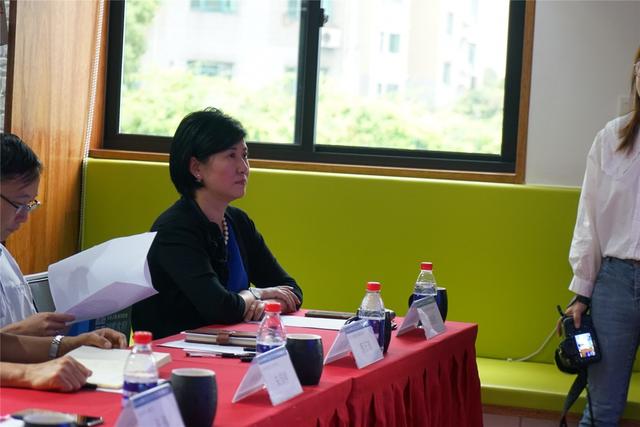 今年,由虹口区人力资源和社会保障局,欧阳路街道主办,虹口区就业促进