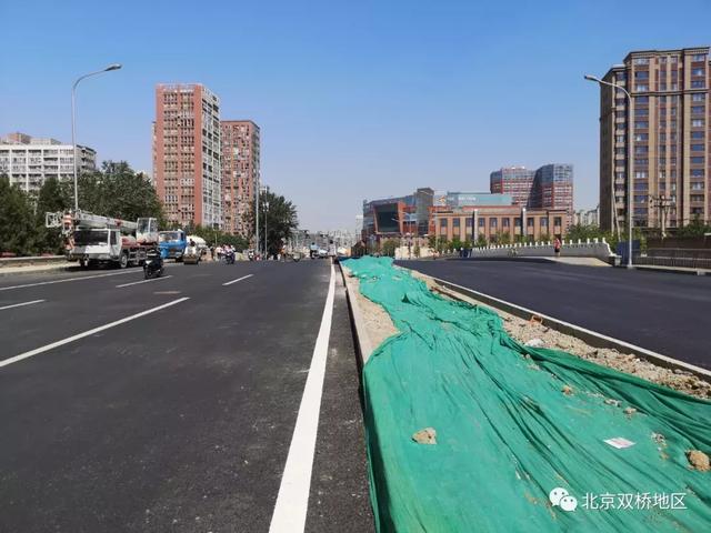 原创单向三车道部分四车道 青年路扩宽段工程完工在即