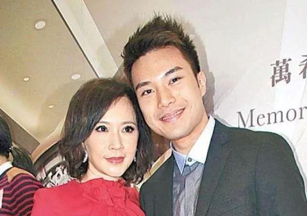 56岁tvb前著名女主持人冻龄如少女 是《爱回家》风少继母_顾纪筠