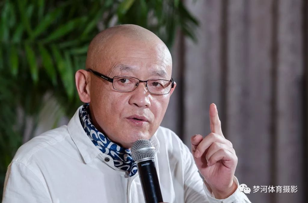 鲍尔吉·原野读者见面会纪实_赤峰市