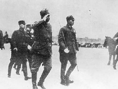 长城抗战后二十九军扩充为4个师,6万余人的一支劲旅.