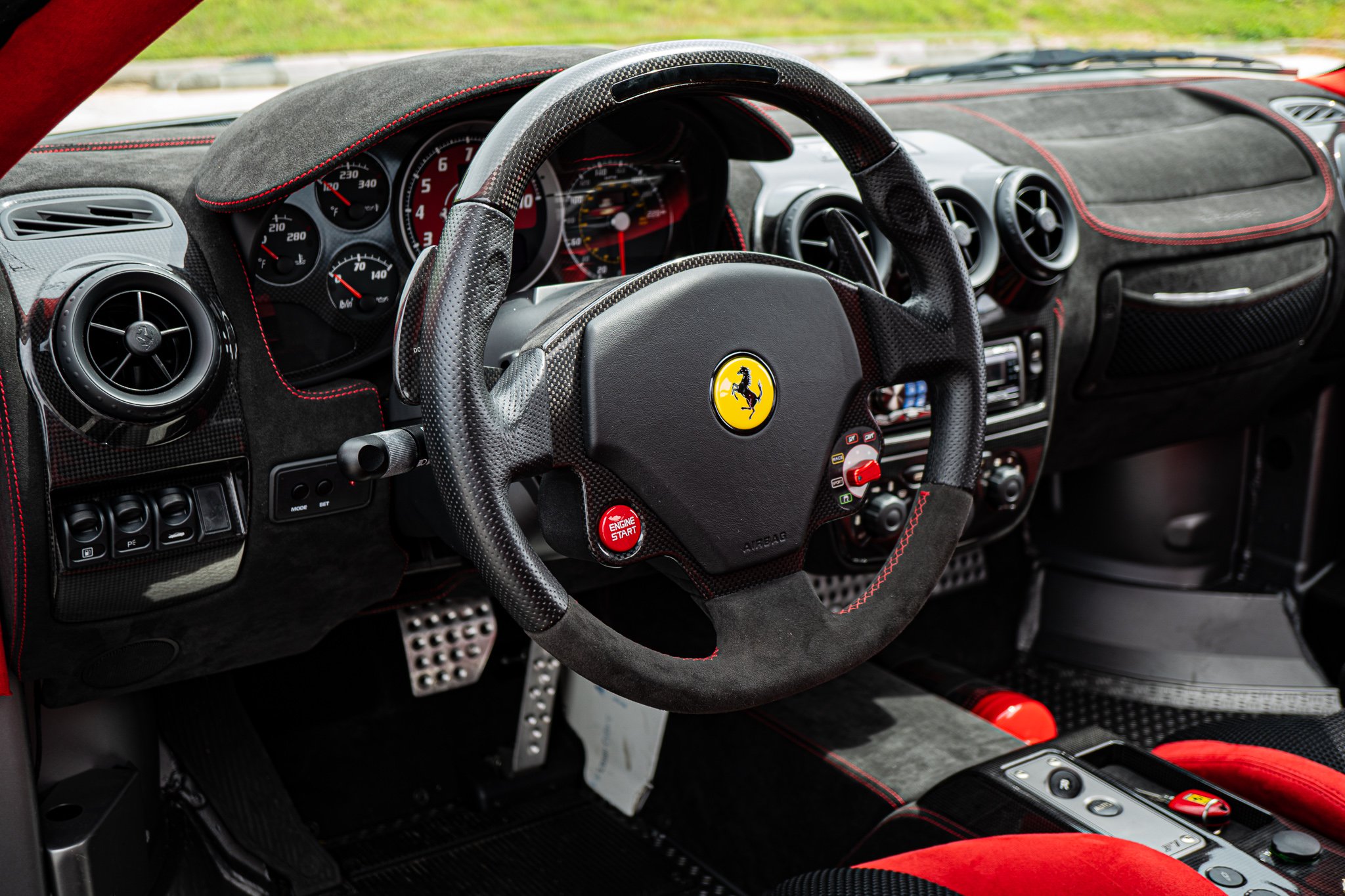 由车王舒马赫揭幕的法拉利f430 scuderia!