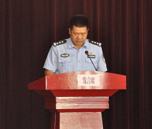 会上,县公安局局长文晓梦宣读了《千阳县"雷霆反电诈"(云剑行动)攻坚