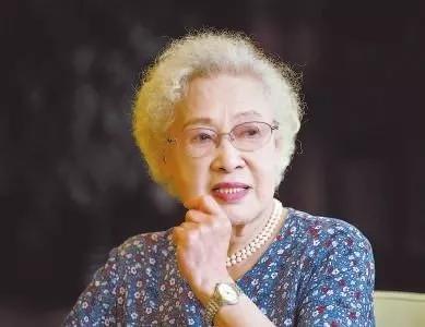 98歲的秦怡告訴你美人為何不遲暮簡單5句話人人適用