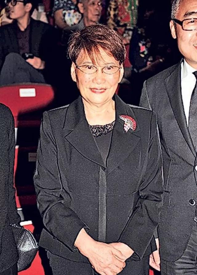 95岁香港最长寿dj曾与tvb女掌门人相恋 每年生日都送大礼_郭利民