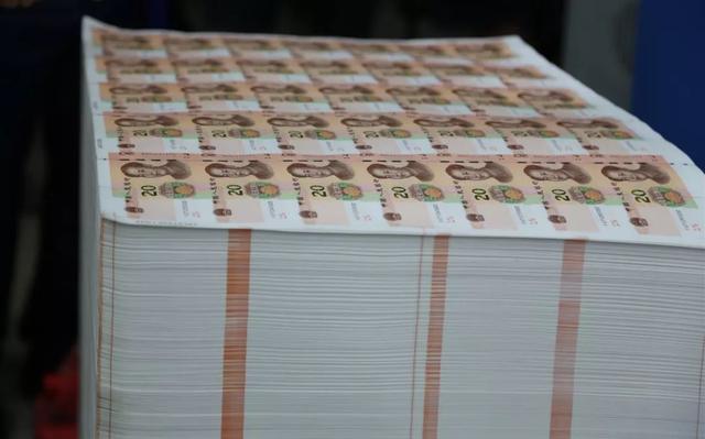 新版人民币来啦!原来是这样印出来的!_钞票