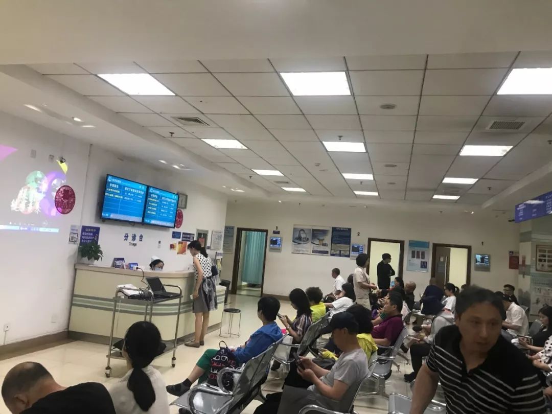 关于北京大学第六医院、朝阳区号贩子挂号，专业代挂高难度专家的信息