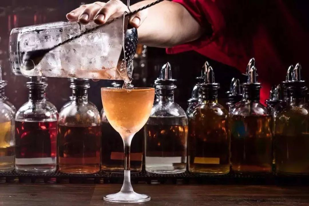 英语口语对话:谈论兼职工作_maris