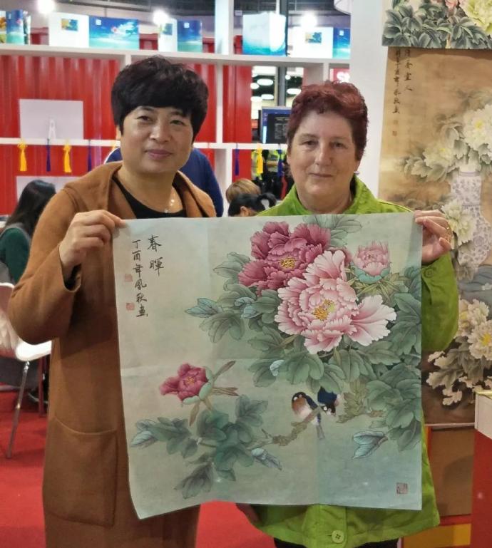 工笔画非遗传承人淡彩牡丹开创者-徐凤秋