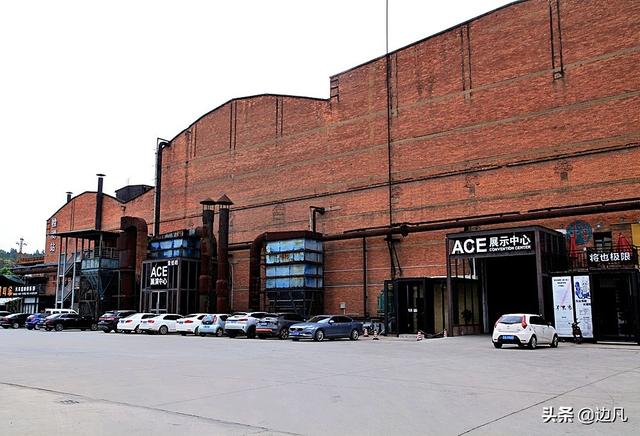 871文化创意工场,承载着云南悠久厚重的工业历史文脉,存储着重要的"