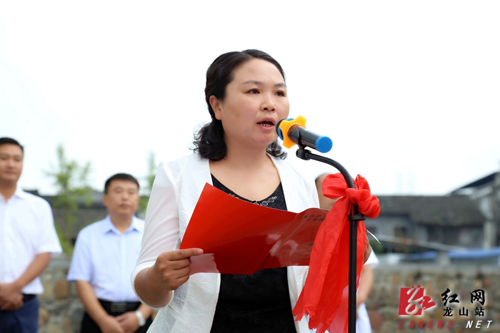 副县长李冬梅致辞县领导及嘉宾进行乘车体验开通仪式现场