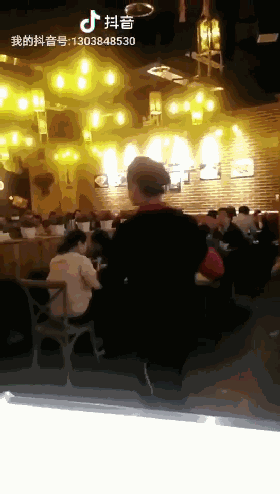 北京美食探店：复古餐厅地道美食，这家米线店生意为啥这么红火