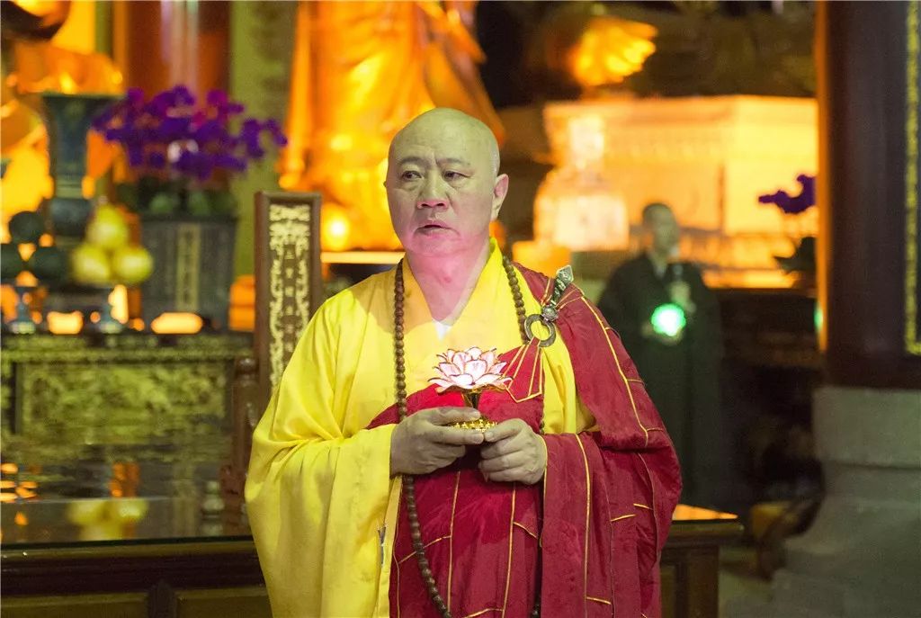 光照大千慧灯永续丨广州光孝寺圆满举行六祖圣诞传灯法会
