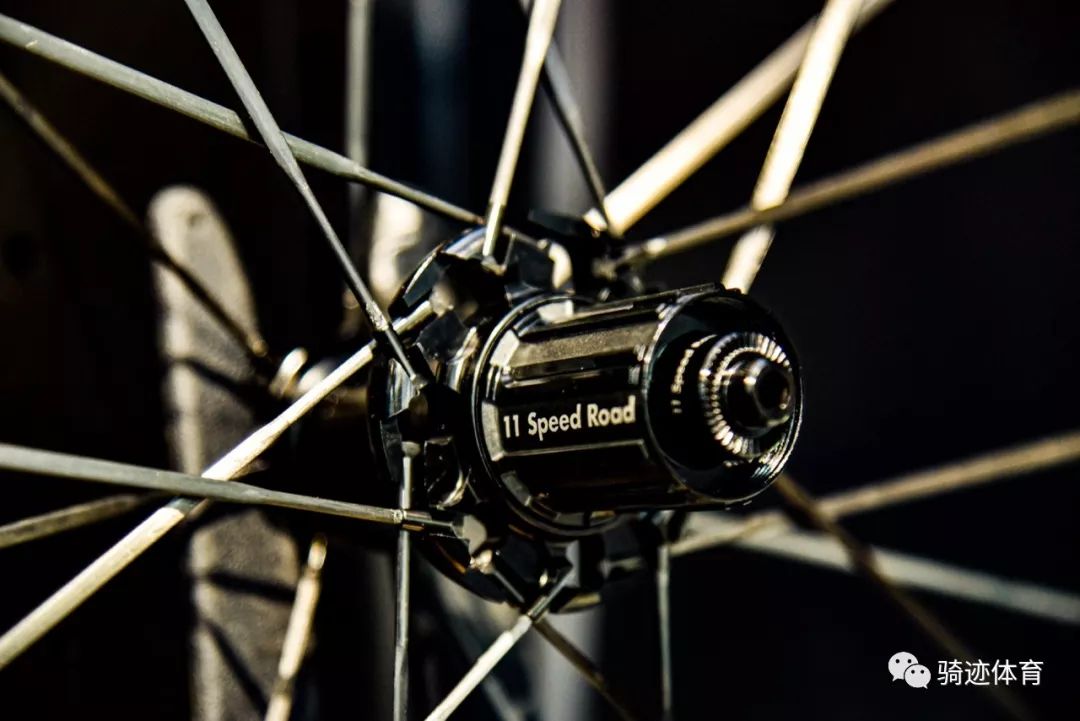 捷安特出品人民币2万以上的公路轮组cadex中国市场发布会