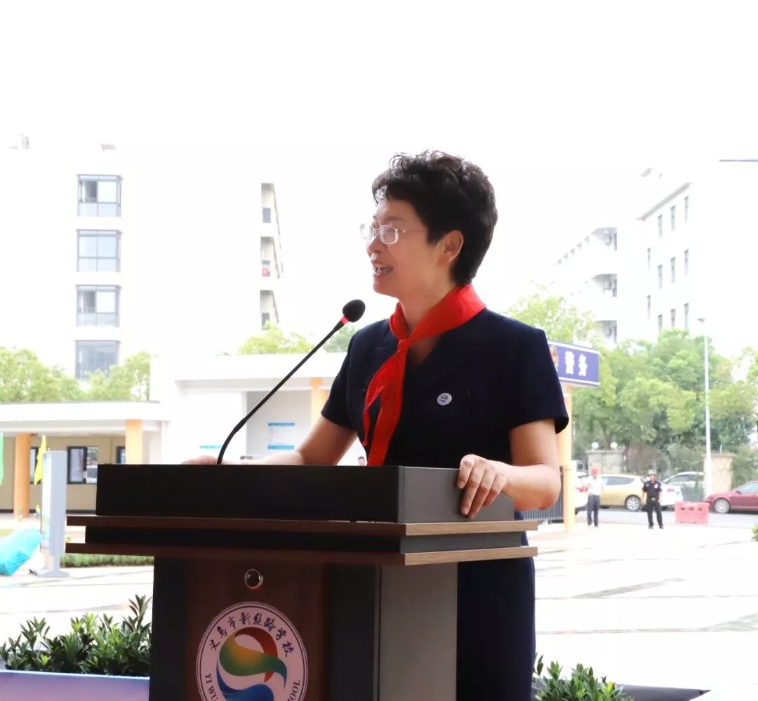 义乌市副市长骆小俊,教育局党委书记,局长叶国江,国资办党委书记,主任