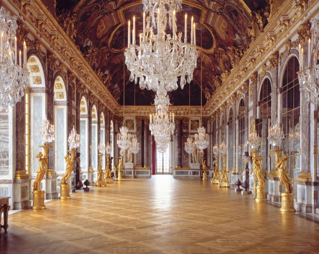 彰显王权的杰作,它曾是1682年至1789年法国大革命为止的宫廷所在地