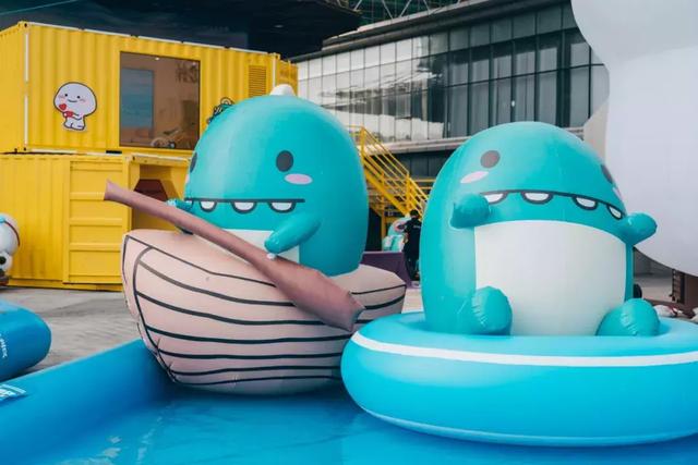 巨型萌物小龙格林空降嵊泗金平岛跟它一起high玩一夏