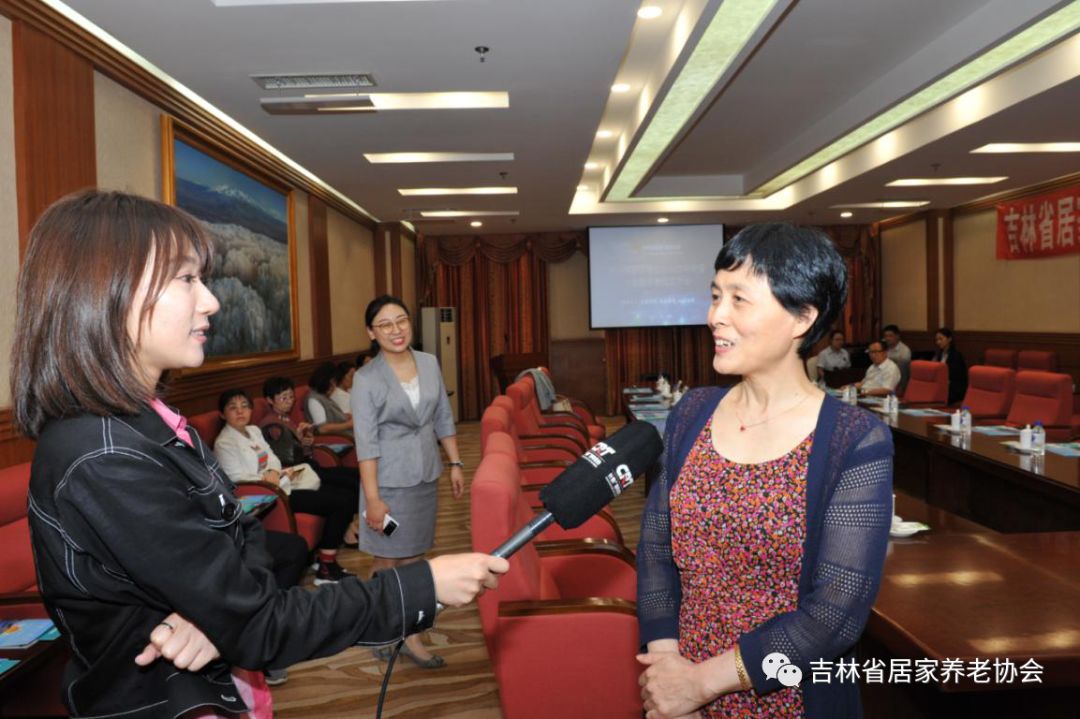 吉大二院妇产科诊疗中心主任崔满华任主任委员_服务