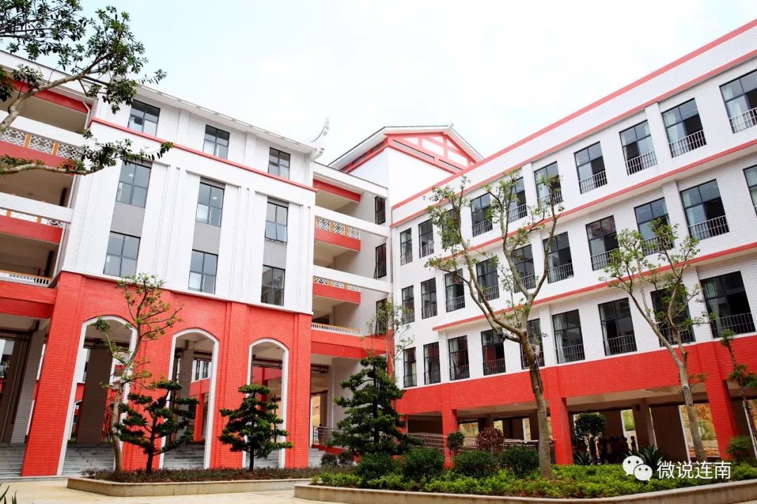 连南这所"颜值与内涵并存"的新学校正式建成并投入使用_石泉小学