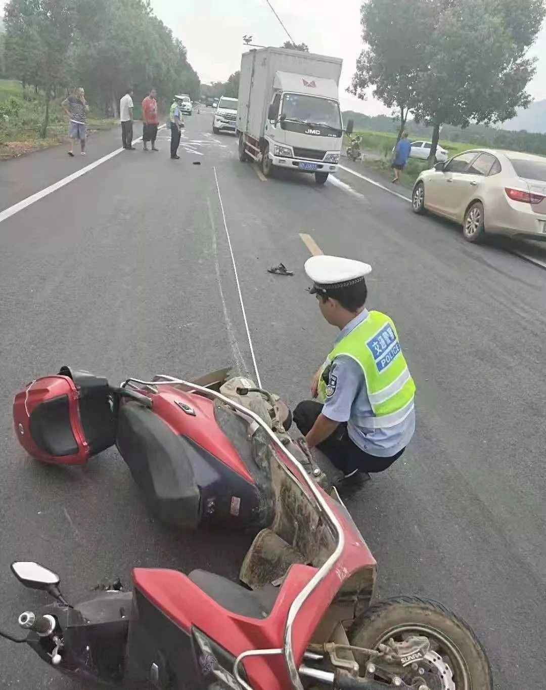 吉安最新车祸图片