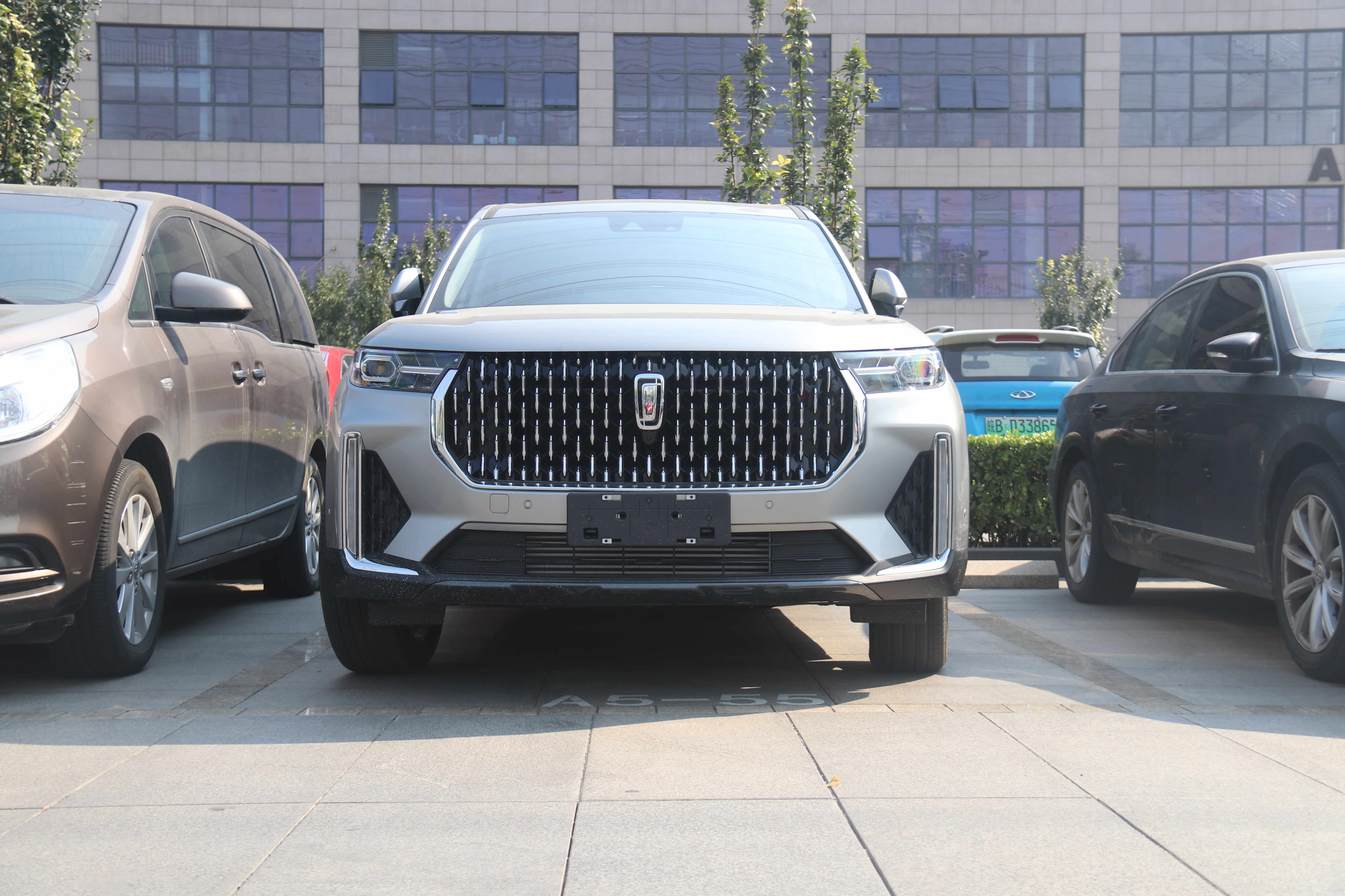 贯穿大屏配水晶挡杆,奔腾t99量产车型曝光_搜狐汽车_搜狐网