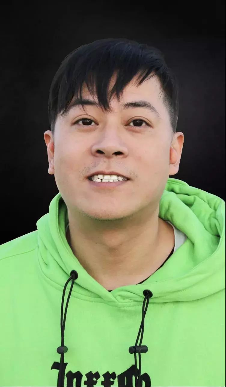 万事利丝绸董事长李建华：无水印花定制技术实现新突破 个性化定制缩短至5分钟