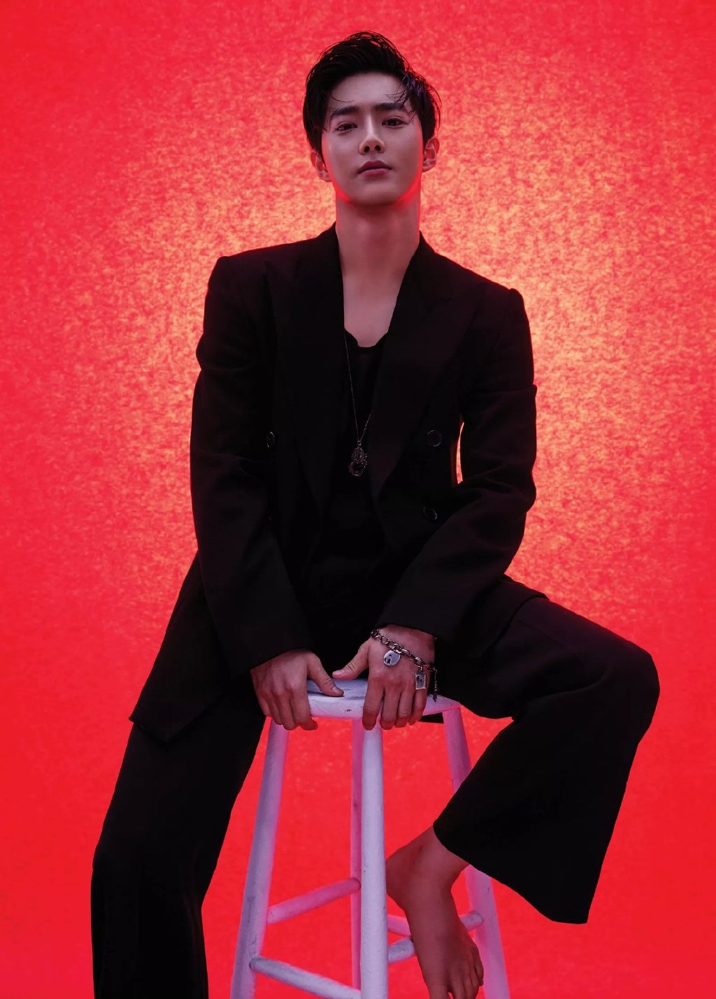 画报匠人金俊勉上线一大波绝美画报来袭