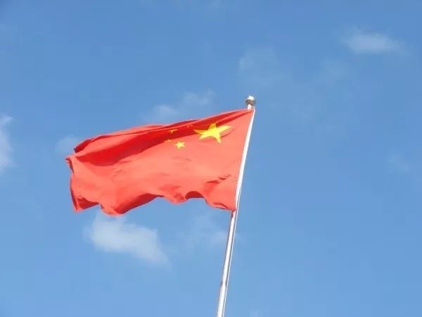 一所学校一个故事南小校友唐孝先和五星红旗的故事