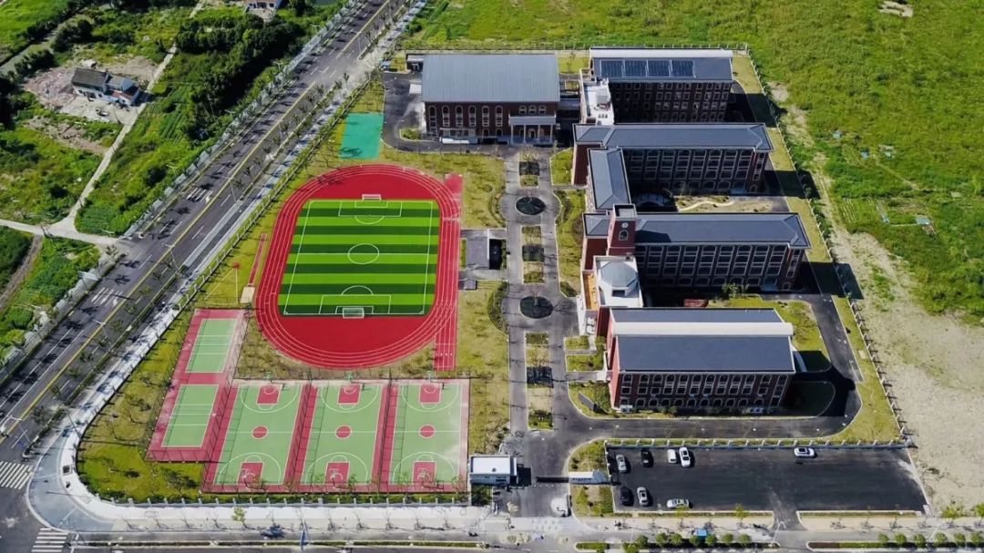 【海棠微视角】凝心聚力新校区 并肩携手新征程