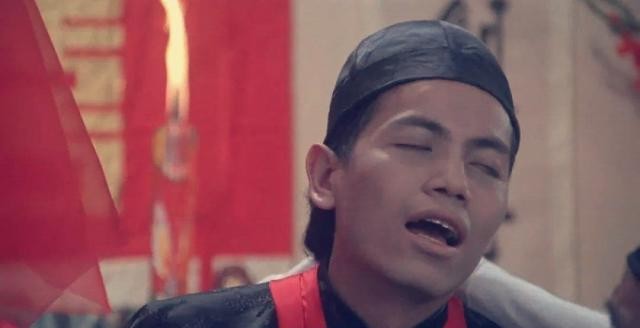 他是周星驰电影中的常客,虽是配角,但论搞笑与周星驰不相上下!_田启文