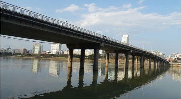 赣州市章江大桥图片