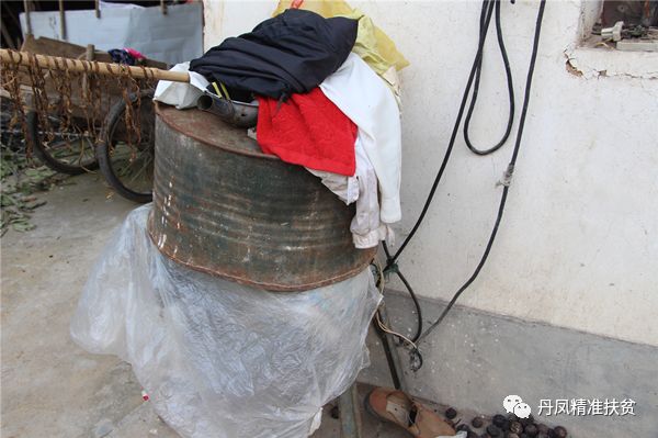 庾岭镇两岔河村存在2户危房(曹长根,李乾陆),1户危改不达标(李坤