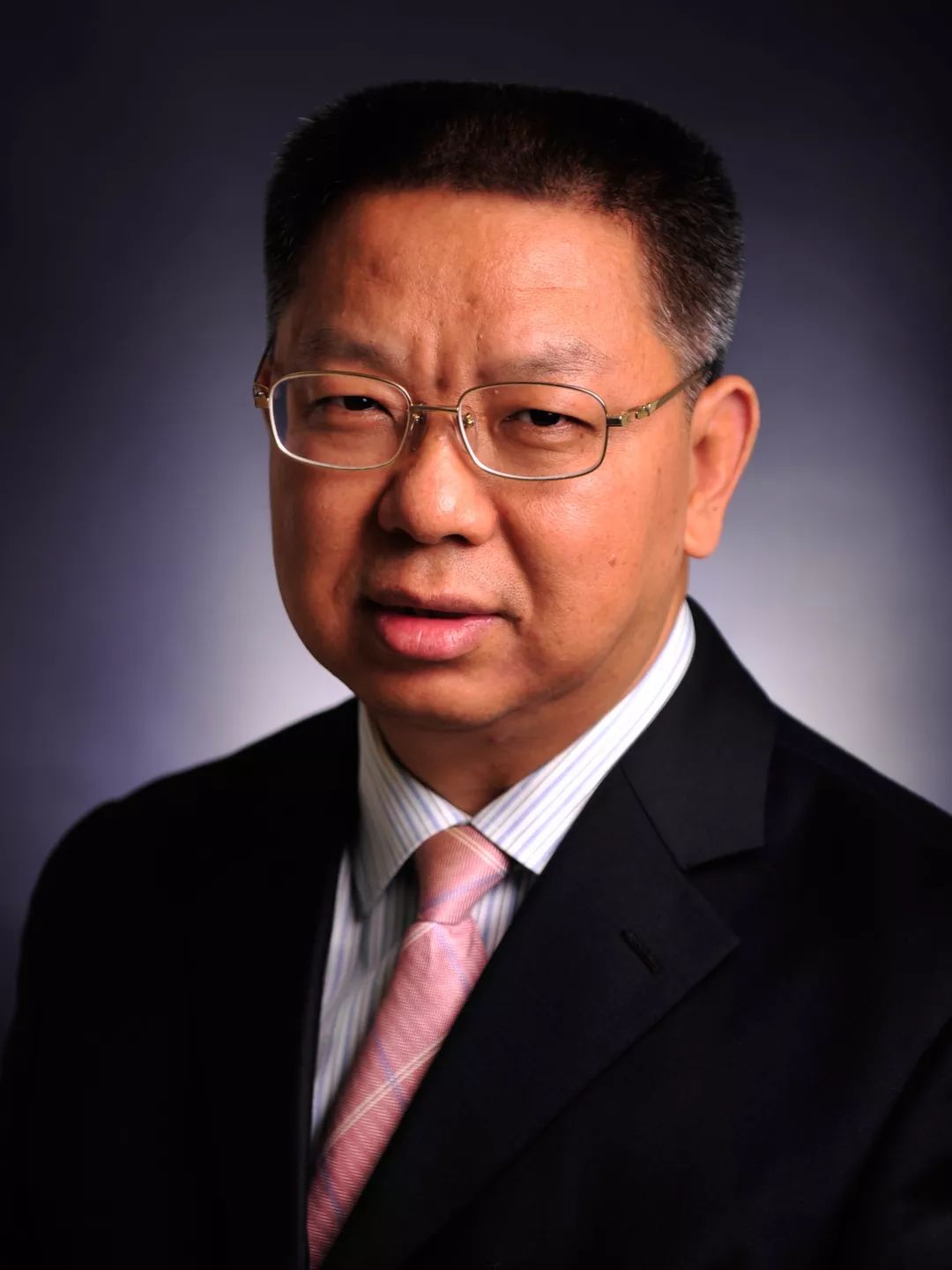 秦峰副主任医师神经外科殷恒讳主任医师血管外科邓妮副主任医师产科潘