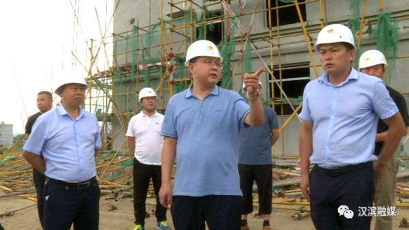 汉滨区政府区长范传斌检查城区五大社区搬迁入住工作